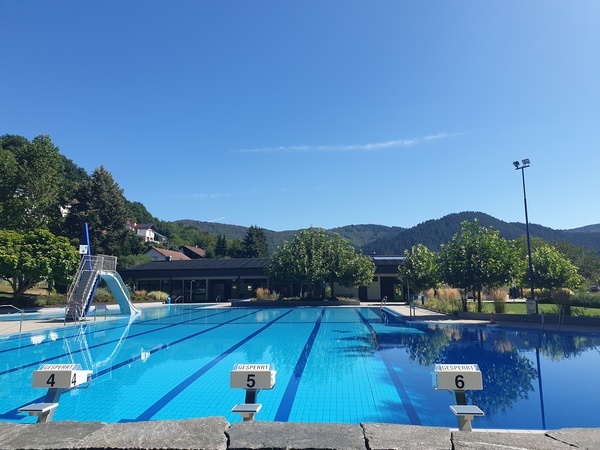 Großes Becken Bildnachweis: Mit freundlicher Genehmigung des Bürgermeisteramt Steinach Großes Becken Bildnachweis: Mit freundlicher Genehmigung des Bürgermeisteramt Steinach