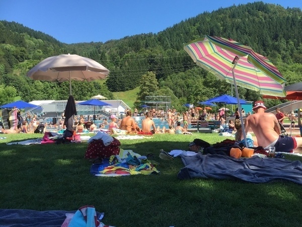 Bildnachweis: Schwimmbad Schönau Bildnachweis: Schwimmbad Schönau