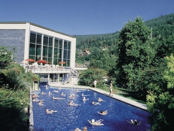 Aqua-Fitness in der Vital Therme Copyright: (Mit freundlicher Genehmigung der Stadt Bad Wildbad) Aqua-Fitness in der Vital Therme Copyright: (Mit freundlicher Genehmigung der Stadt Bad Wildbad)