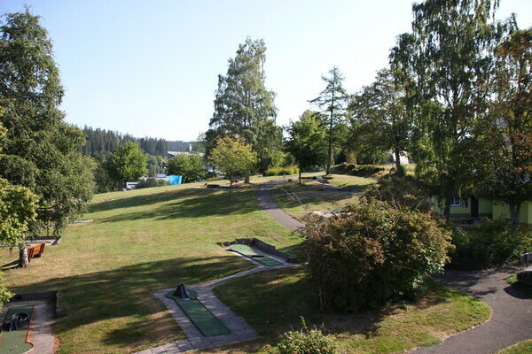 Minigolf Schluchsee Copyright: (Mit freundlicher Genehmigung der Hochschwarzwald Tourismus GmbH - Tourist-Information Schluchsee ) Minigolf Schluchsee Copyright: (Mit freundlicher Genehmigung der Hochschwarzwald Tourismus GmbH - Tourist-Information Schluchsee )