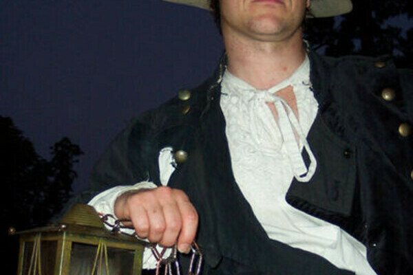 Kriege Olaf mit Mond Bildnachweis: Mit freundlicher Genehmigung durch Historix Tours Kriege Olaf mit Mond Bildnachweis: Mit freundlicher Genehmigung durch Historix Tours